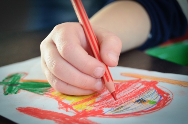 Bambini educati troppo severamente: il tribunale di Cuneo condanna i genitori
