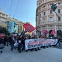 Sciopero generale, Genova studenti e portuali uniti in piazza: "Basta fondi alla guerra”. Corteo in atto [FOTO]