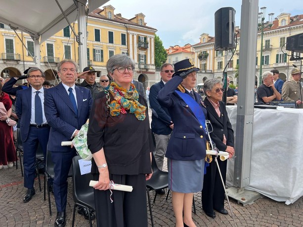 A Cuneo la cerimonia del 2 Giugno: onorificenze al Merito della Repubblica a 12 cittadine e cittadini della Granda [FOTO]