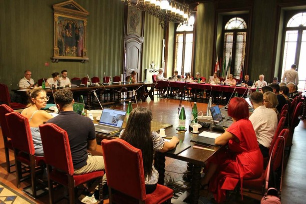 Alba, 150 mila euro per arredare il nuovo asilo nido: fondi anche per archivio storico e commercio locale Alba, 150 mila euro per arredare il nuovo asilo nido: fondi anche per archivio storico e commercio locale