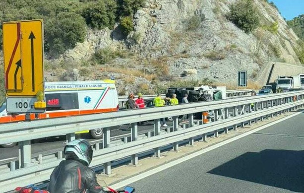 Drammatico incidente sull'A10: la vittima è il 78enne genovese Corrado Accame Drammatico incidente sull'A10: la vittima è il 78enne genovese Corrado Accame