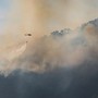 San Romolo, l'incendio non è ancora domato: richiesto anche l'intervento del Canadair (Foto) San Romolo, l'incendio non è ancora domato: richiesto anche l'intervento del Canadair (Foto)