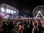Antibes celebra i 20 anni delle Nuits Carrées: quattro serate tra grandi nomi e nuove voci