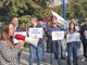 Presidio e contro-presidio: nei giardini Madre Teresa di Calcutta si incrociano Lega e contestatori [FOTO]