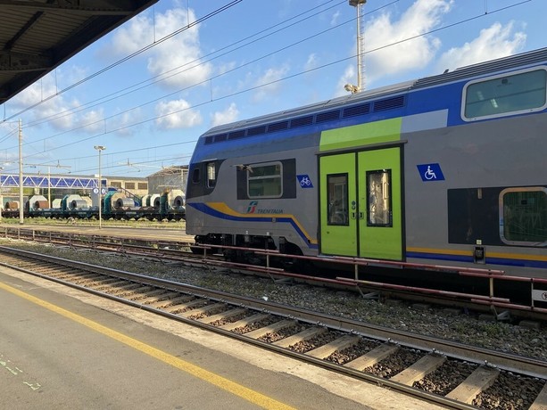 Sestri Levante, muore investito da un treno: bloccata la linea ferroviaria La Spezia-Genova