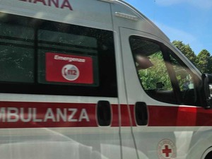 Uomo di 30 anni incornato da un toro in un’azienda agricola a Chiusa Pesio
