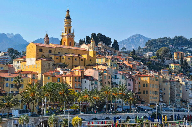 Passato e presente di Mentone a confronto nella mostra “Mentonnais d’hier à aujourd’hui” Passato e presente di Mentone a confronto nella mostra “Mentonnais d’hier à aujourd’hui”