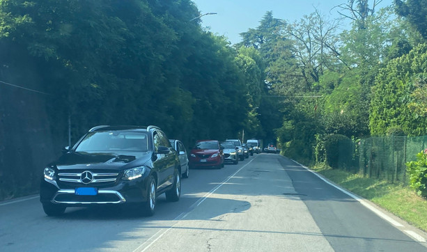 Chiuso per lavori il raccordo dell'autostrada, estate di code per chi entra a Varese