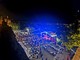 Costa Azzurra, Saint-Paul-de-Vence scommette sui droni: la festa della patrona diventa uno spettacolo tra Medioevo e alta tecnologia Costa Azzurra, Saint-Paul-de-Vence scommette sui droni: la festa della patrona diventa uno spettacolo tra Medioevo e alta tecnologia