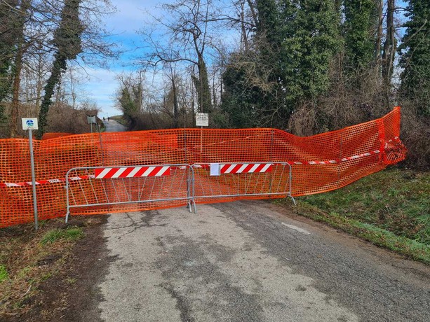 Carrù: cede un ponte in località Sant'Anna del Bosco, non ci sono feriti