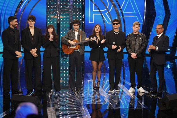 Angelica Bove, Nicolò Filippucci, Mazzariello e il trio Soniko, Blind & El Ma: le Nuove Proposte del 76° Festival di Sanremo (foto) Angelica Bove, Nicolò Filippucci, Mazzariello e il trio Soniko, Blind & El Ma: le Nuove Proposte del 76° Festival di Sanremo (foto)