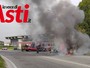 Provvidenziale intervento per un mezzo in fiamme in via Cuneo [FOTO e VIDEO]