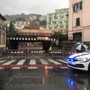 Maltempo in città: madre e figlia intrappolate in auto, i vigili del fuoco le salvano Maltempo in città: madre e figlia intrappolate in auto, i vigili del fuoco le salvano