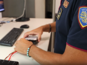 Pedopornografia tramite il darkweb, perquisizioni in 17 città. C'è anche Torino sotto la lente d'ingrandimento della Polizia Pedopornografia tramite il darkweb, perquisizioni in 17 città. C'è anche Torino sotto la lente d'ingrandimento della Polizia