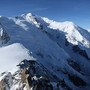 Scivola e cade nel vuoto, tragedia sul Monte Bianco: muore un escursionista torinese