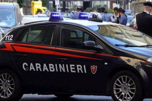 Violenza e follia a Fagnano Olona: tenta di dare fuoco al barista dopo una lite