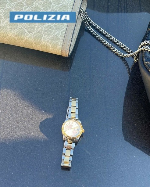 Chieri, arrestata una truffatrice che aveva rubato un Rolex da 15mila euro a una donna ultraottantenne
