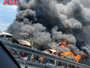 Grave incidente sull'autostrada A21 tra due mezzi pesanti. Prende fuoco una bisarca, morto il conducente