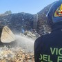 FOTO. Incendio di Arcisate, non è ancora finita: proseguono le operazioni di spegnimento