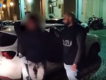 Vince 3000 euro in una sala scommesse di Aurora, lo seguono, lo picchiano e lo rapinano in strada: due persone arrestate [VIDEO]