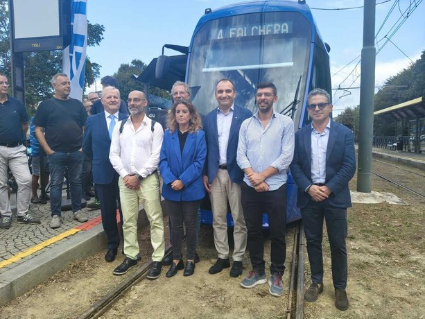 Falchera in festa: da lunedì il tram 4 torna a correre fino a Mirafiori [FOTO]
