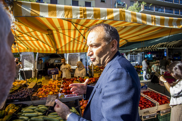 La settimana “pop” di Lo Russo tra balere e mercati: ma la sicurezza resta il tema più sentito
