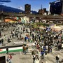 “Fiaccolata senza confini né bandiere per l’umanità”: partito il corteo per la Palestina di Music for Peace (SEGUI LA DIRETTA)