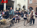 La memoria contadina torna a sfilare per le vie di Asti La memoria contadina torna a sfilare per le vie di Asti