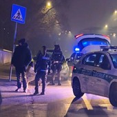 Prima l'aggressione in via Cigna, poi l'inseguimento in corso Giulio: 24 ore di caos in Barriera
