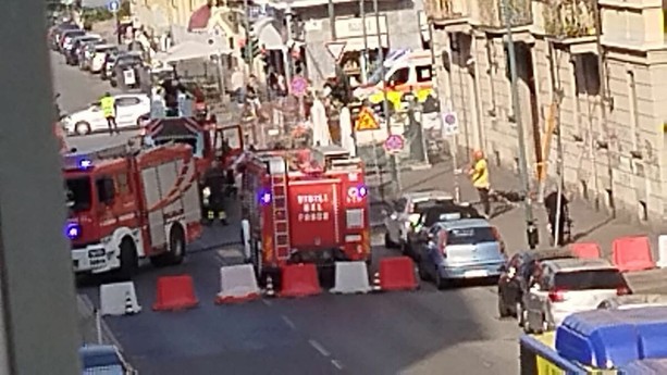 Incendio in via Tripoli: evacuate dieci persone, alcuni intossicati