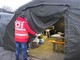 Freddo e vento a Torino, in centro apre il campo d’accoglienza della Croce Rossa: “Ci aspettiamo il pienone” [VIDEO e FOTO]