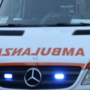 Auto si schianta contro un albero a Chieti: feriti quattro giovani, alcuni residenti nel Varesotto