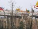 Crolla impalcatura di un cantiere. Due operai precipitano da un viadotto sull'A6 a Mondovì, sono gravi