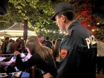 Giro di vite nelle zone della movida tra lavoratori irregolari ed eventi non autorizzati: tre attività costrette a chiudere e multe per 44mila euro Giro di vite nelle zone della movida tra lavoratori irregolari ed eventi non autorizzati: tre attività costrette a chiudere e multe per 44mila euro