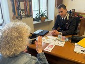 Ancora un finto carabiniere: arrestato il "maresciallo" che aveva rubato a un'anziana l'ultimo ricordo della mamma [FOTO e VIDEO]