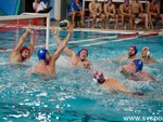 Pallanuoto. Len Euro Cup, Rari un ko che non fa male: vince lo Steaua Bucarest ai rigori, biancorossi comunque primi nel Gruppo D Pallanuoto. Len Euro Cup, Rari un ko che non fa male: vince lo Steaua Bucarest ai rigori, biancorossi comunque primi nel Gruppo D