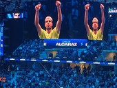 Il grande cuore di Musetti non basta: Alcaraz vince e lo elimina dalle Atp Finals