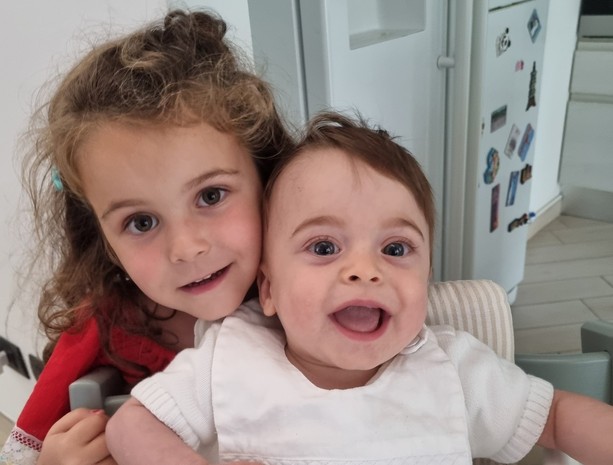 L'emozione e l'amore di una mamma: «Il mio bimbo nato a 25 settimane &quot;miracolato&quot; dal personale della Neonatologia dell'ospedale Del Ponte»