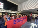 Ericsson, lavoratori arrivano in Regione. Fronte comune tra politica e sindacati
