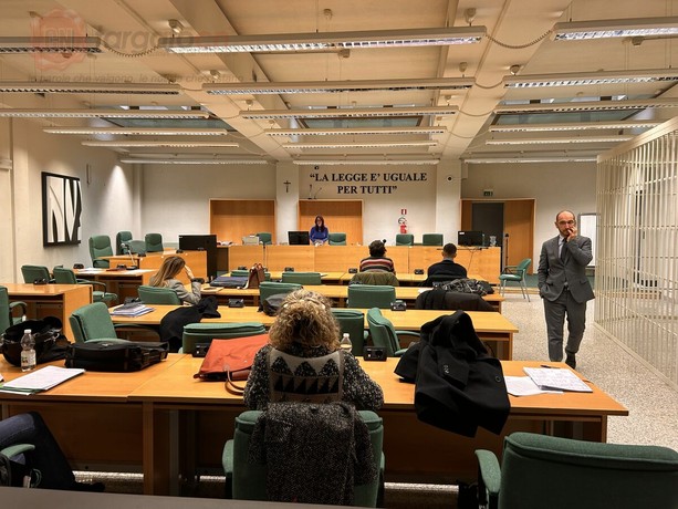 Betoniera travolse e uccise 54enne di Verduno in un’area di servizio: l'assicurazione citata come responsabile civile nel processo all'autista