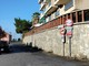 Sanremo, via Bonmoschetto, ancora un’emergenza: ambulanza bloccata, i residenti chiedono una strada più sicura