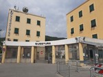 Uno strappa la camicia a un agente, l’altro aveva due domande d’asilo respinte: due stranieri stranieri irregolari al Cpr