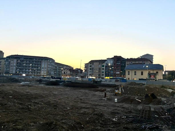 Cantieri infiniti in piazza Bengasi: "Lavori in ritardo di 6 mesi" Cantieri infiniti in piazza Bengasi: "Lavori in ritardo di 6 mesi"