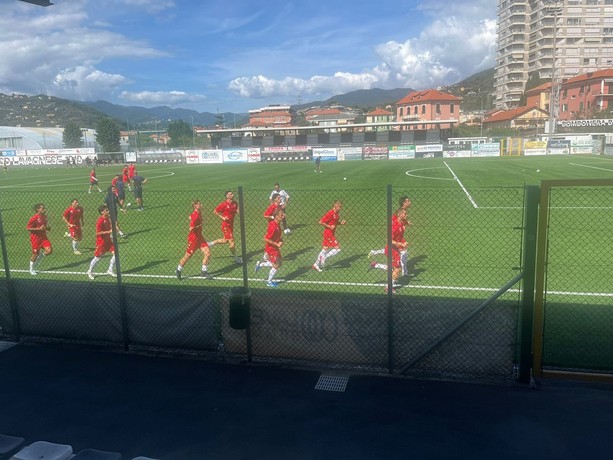 IN DIRETTA. Imperia-Varese 0-0, l'emozione del debutto con i fedelissimi biancorossi al seguito