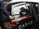 Aggredisce una dodicenne a sprangate in testa, arrestato per tentato omicidio Aggredisce una dodicenne a sprangate in testa, arrestato per tentato omicidio