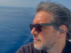 Muore in mare a 48 anni: dolore ad Alba per il designer Paolo Allasia