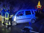 FOTO. Cunardo, incidente sulla provinciale: quattro giovanissimi soccorsi