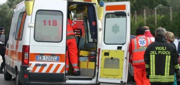 Incidente sulla Provinciale a Lisanza: soccorsi due uomini e un ragazzino, traffico in tilt