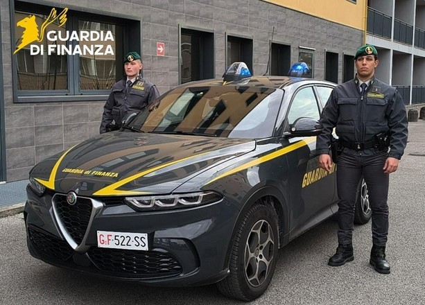 Donne anziane costrette a comprare elettrodomestici da migliaia di euro: vittime anche a Cuneo