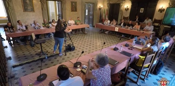 Sicurezza a Savigliano, in Consiglio comunale il confronto sul taser e sul Daspo urbano